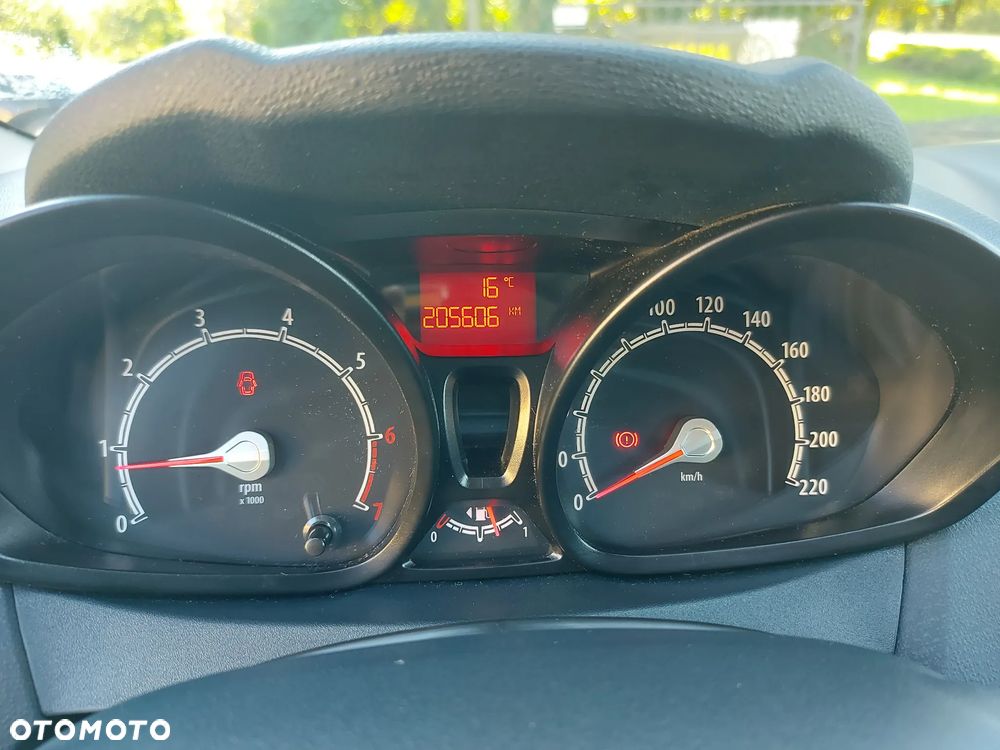 Ford Fiesta - 26