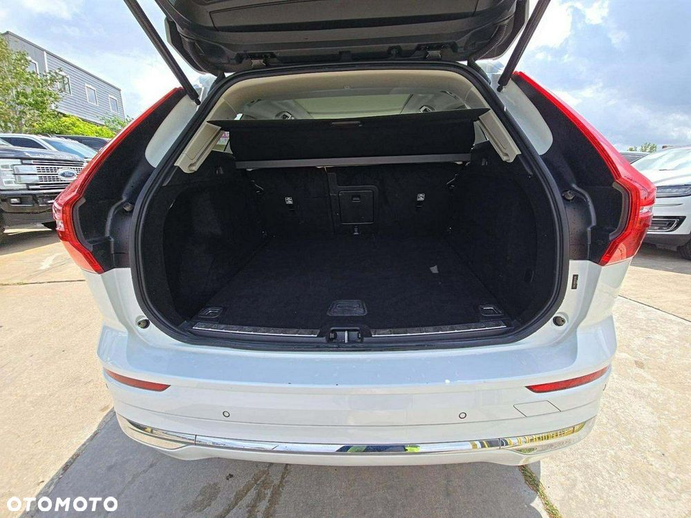 Volvo XC 60 B5 B AWD Plus Bright - 13