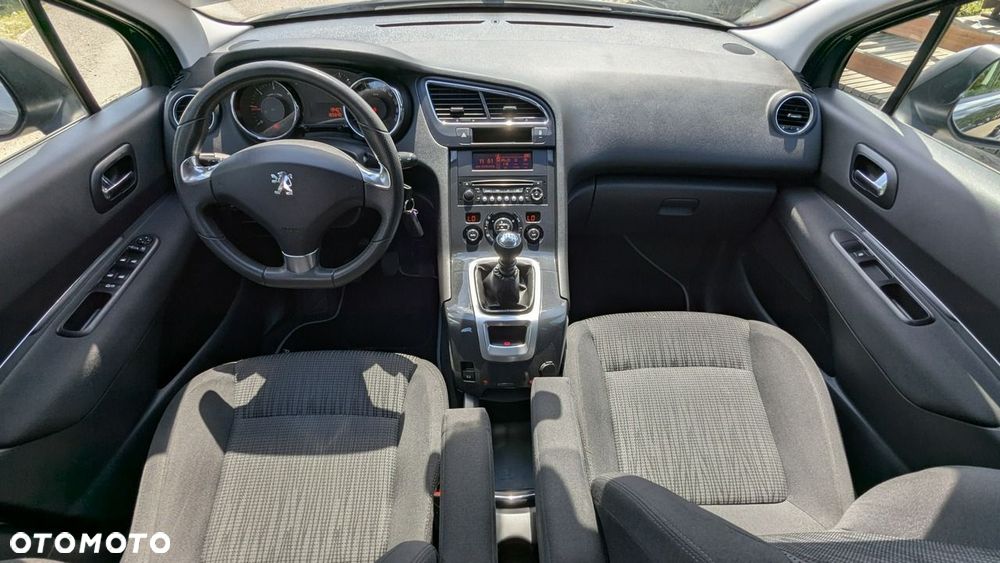 Peugeot 5008 - 23