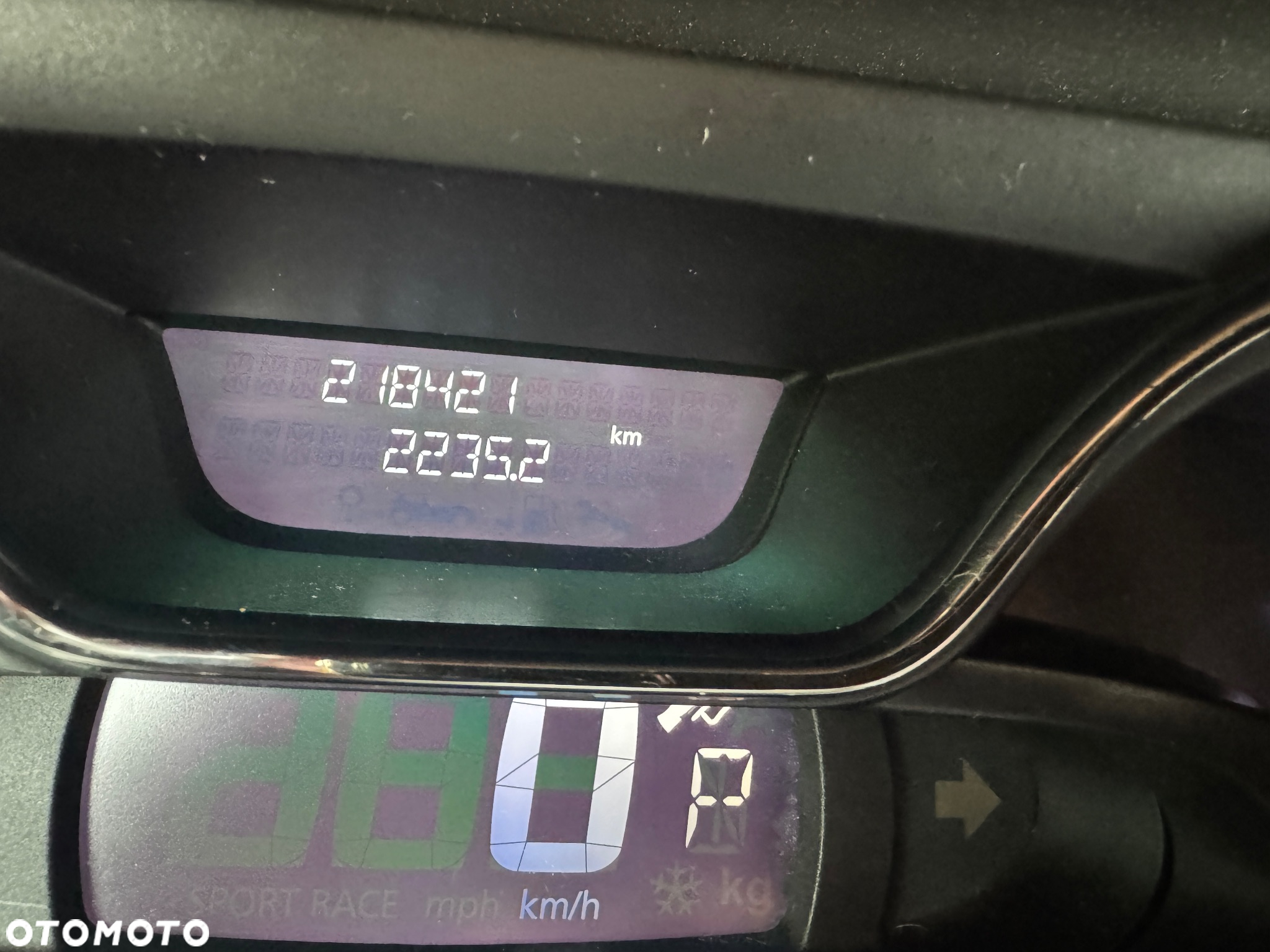 Renault Captur (ENERGY) dCi 90 EDC LIMITED - 20