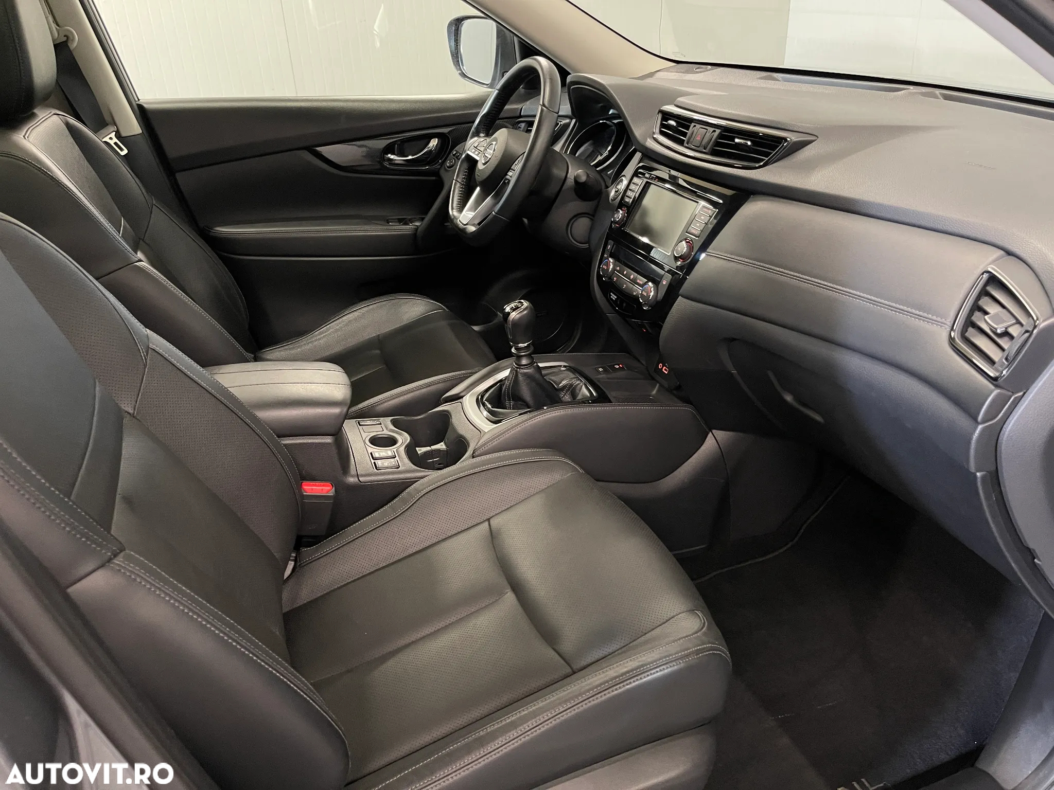 Nissan X-Trail 1.7D 150CP 2WD Tekna - 11
