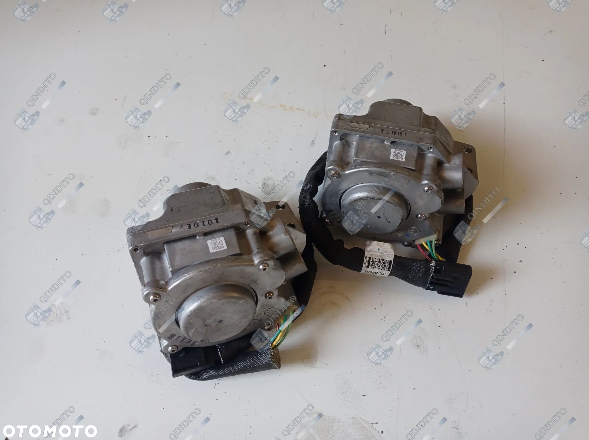 ZAWÓR NASTAWNIK SIŁOWNIK EGR MERCEDES - 1