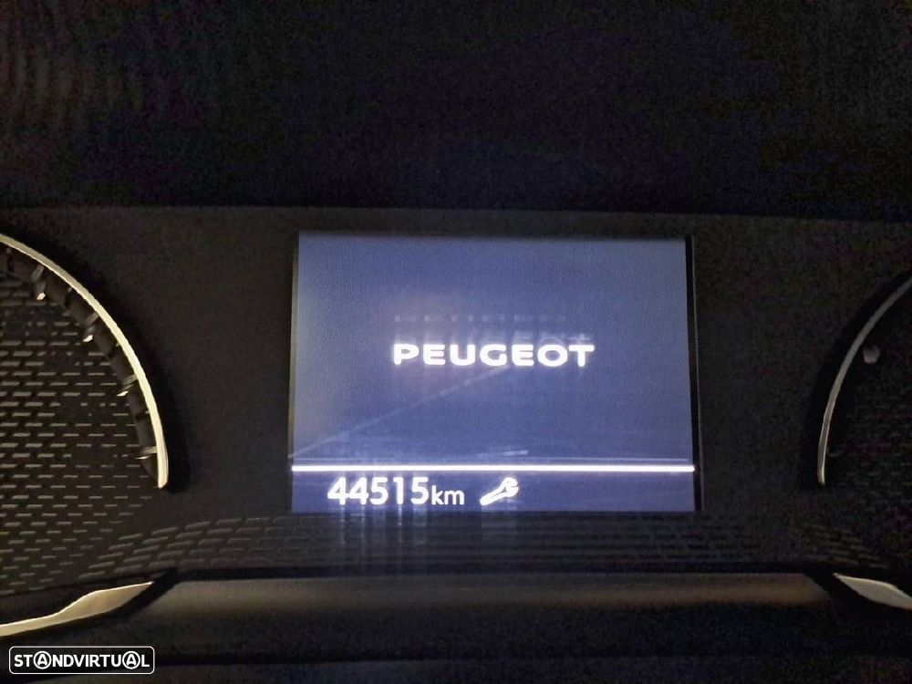 Peugeot 208 1.2 PureTech Active Pack - 13