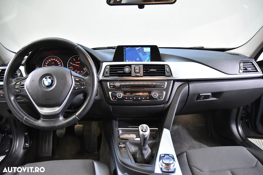 BMW Seria 3 318d - 10