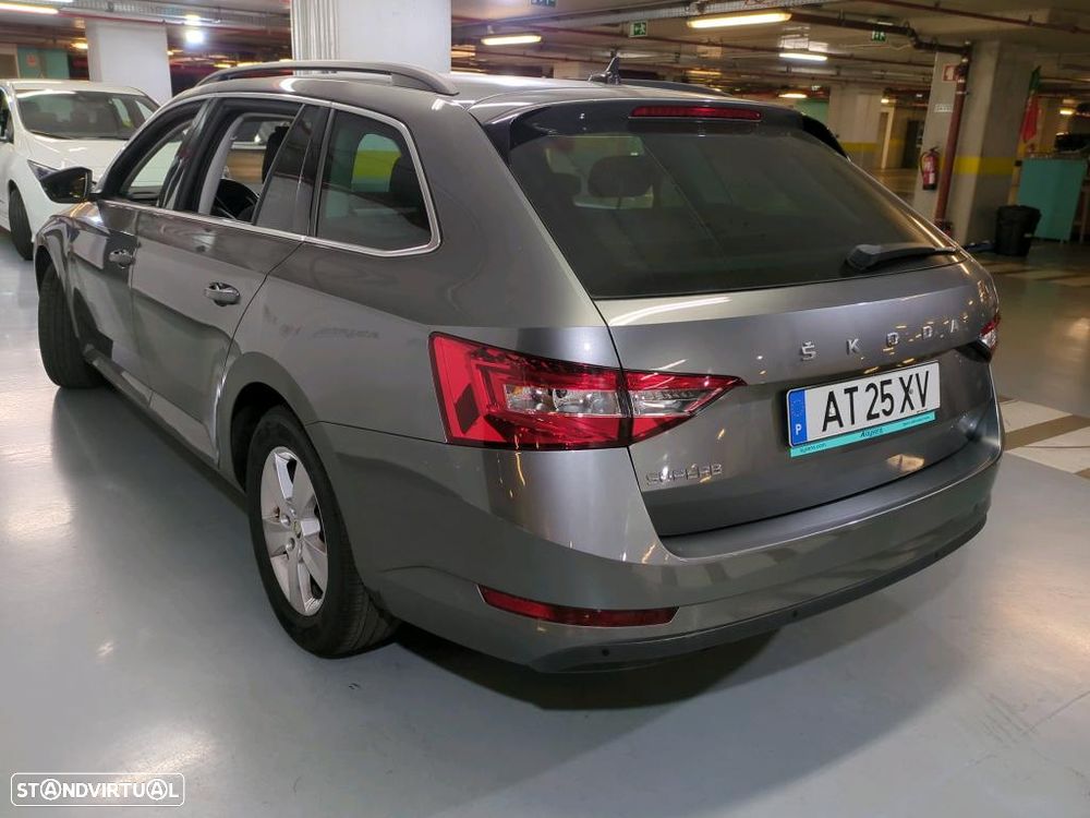 Skoda Superb Break 2.0 TDI Ambition DSG - 2