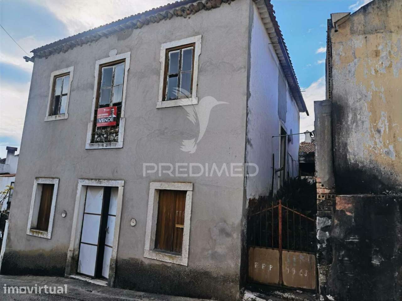 Moradia na aldeia do Espinheiro para restaurar - Grande imagem: 4/26