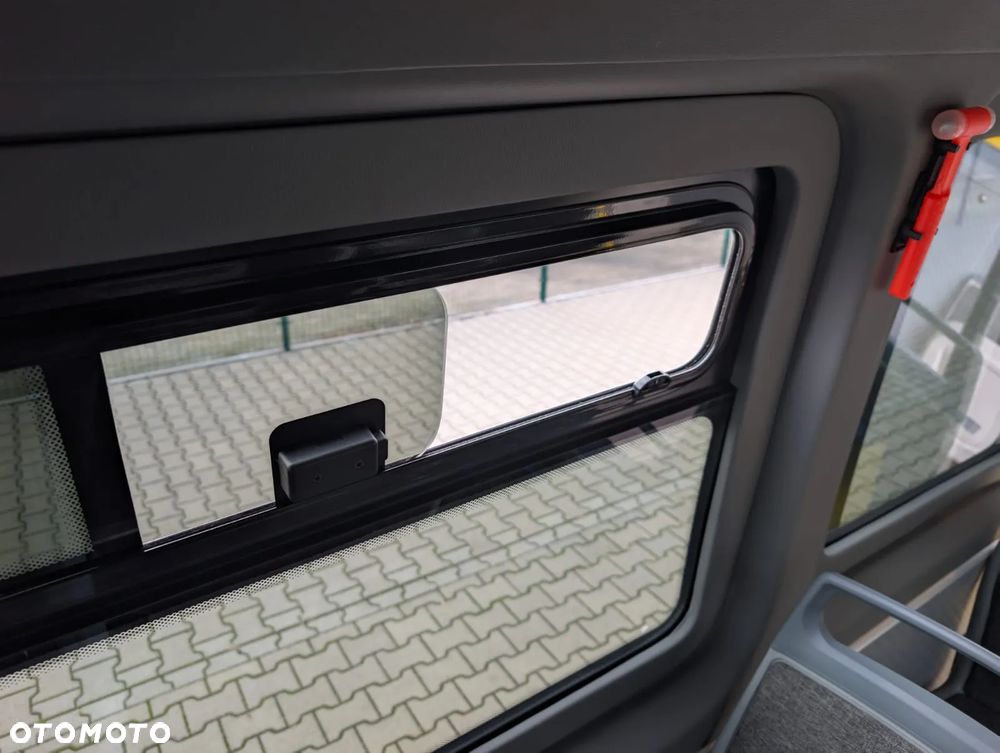 Mercedes-Benz eSprinter - 29