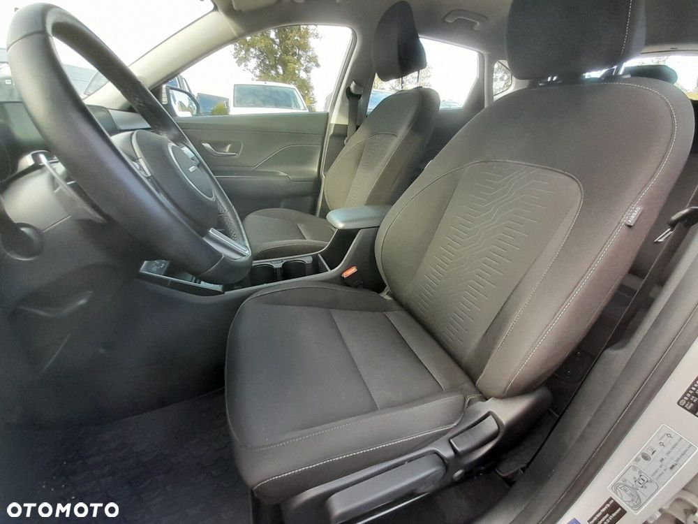 Hyundai Kona - 17