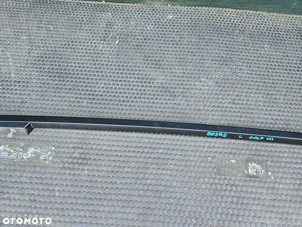 Reling Dachowy 5G9860025B 03C LEWY Czarny Listwa Dachowa VW Golf VII 7 - 19