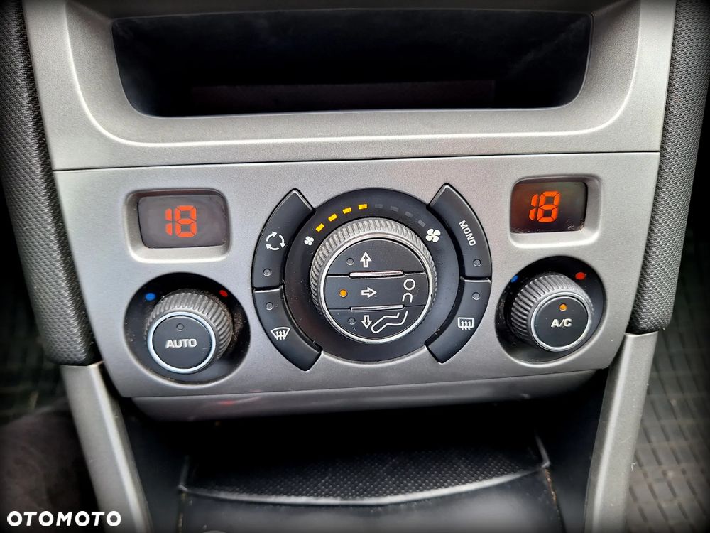 Peugeot 308 1.6 HDi Access - 19