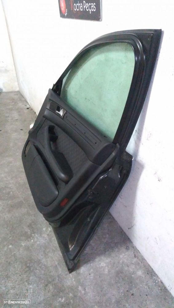 Porta Frente Dto Audi A6 (4B2, C5) - 6