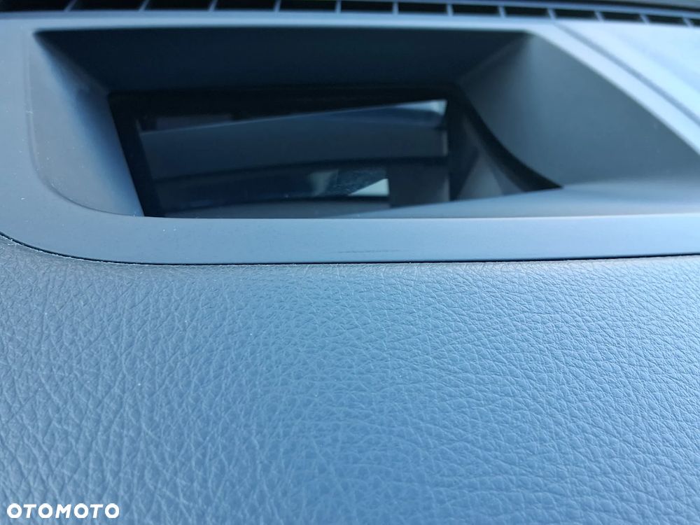 BMW Seria 5 520d Touring Sport-Aut - 16