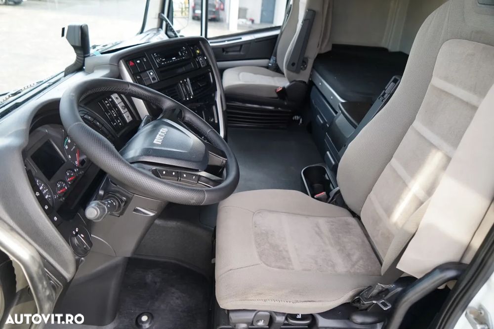 Iveco STRALIS 560 / 6X4 / PENTRU LEMN / PENTRU COPACI / PENTRU PĂDURE / REMORCĂ PALFINGER EPSILON / CAPACITATE DE RIDICARE - 5.250 KG - 27