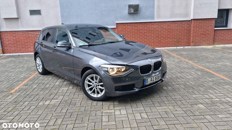 BMW Seria 1 118i Sport Line - 9