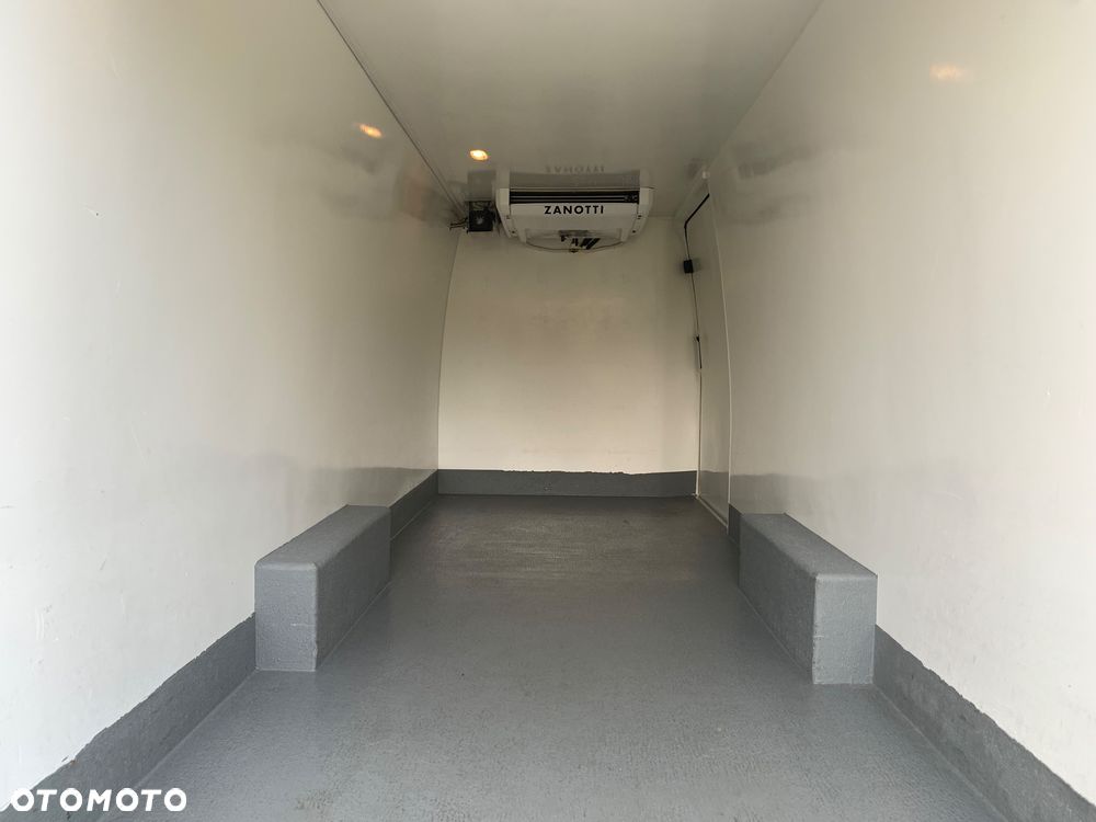 Mercedes-Benz Sprinter 317 Long PIĘKNY Webasto Kasa Najdłuższy Automat - 16