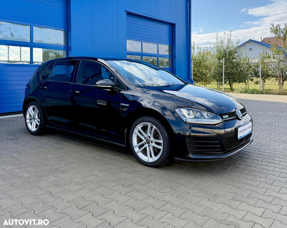 Volkswagen Golf GTD 2.0 TDI SCR DSG - 2
