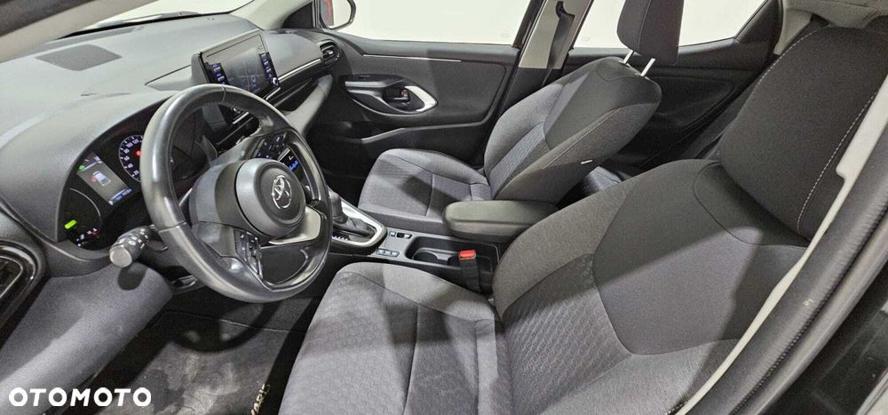 Toyota Yaris - 11