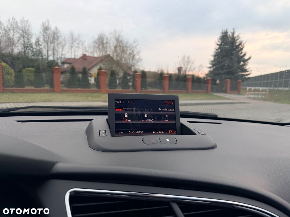 Peugeot 3008 1.6 Premium - 30