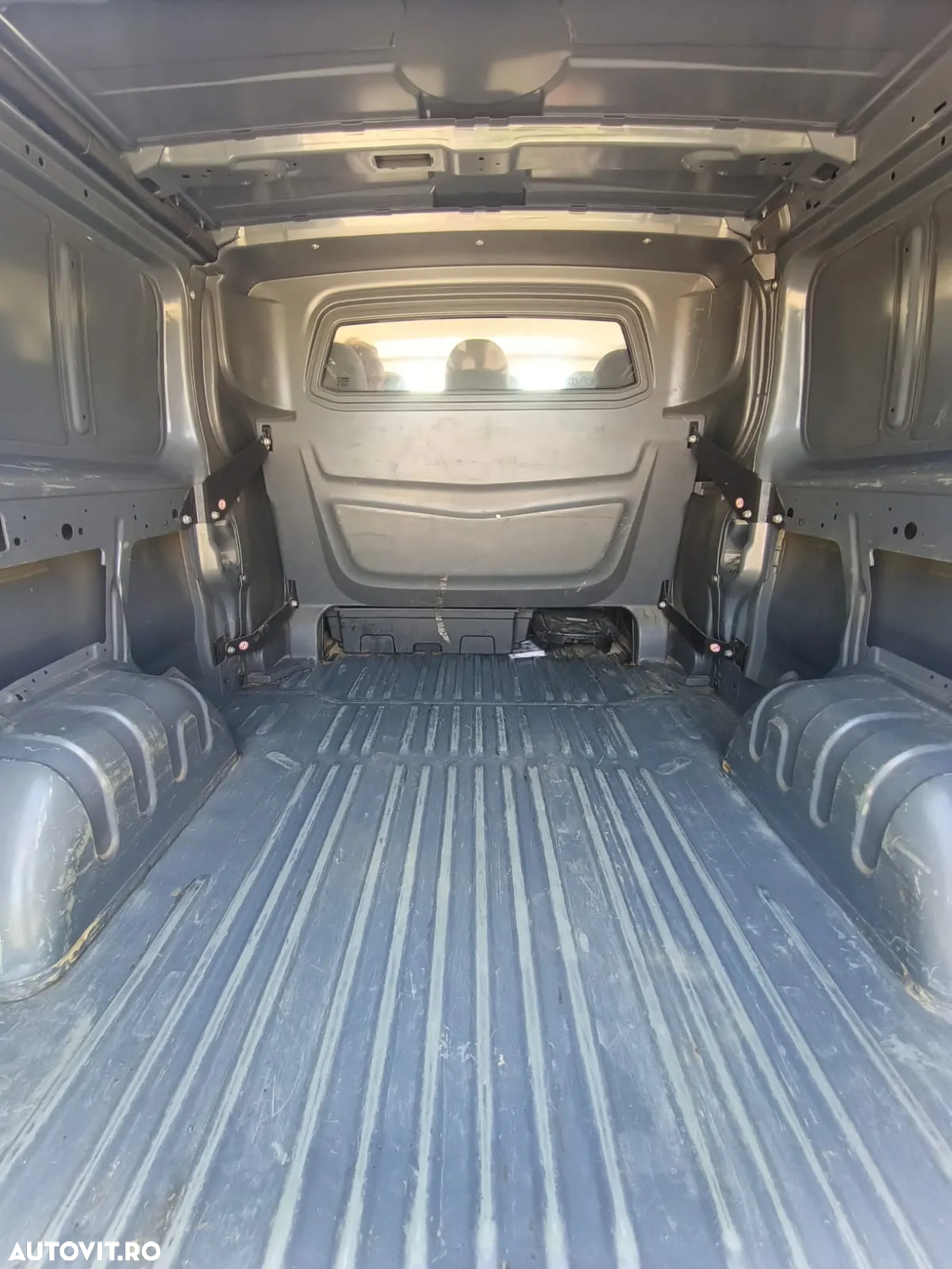 Renault Trafic 2.0 Blue dCi 146 Furgon Cabina Dubla L2H1 Authentique - 7