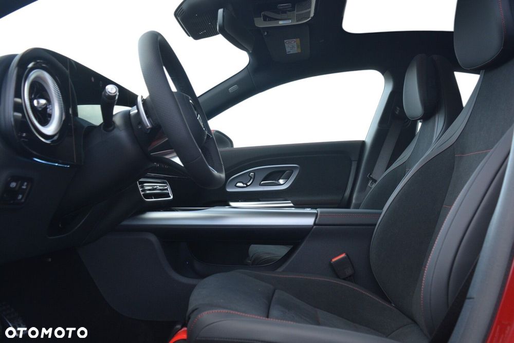 Mercedes-Benz CLA 200 mHEV 8G-DCT - 8