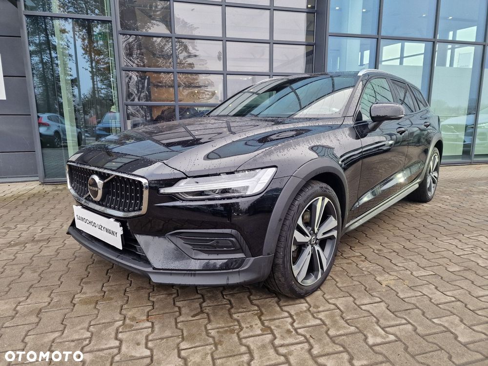 Volvo V60 Cross Country - 2