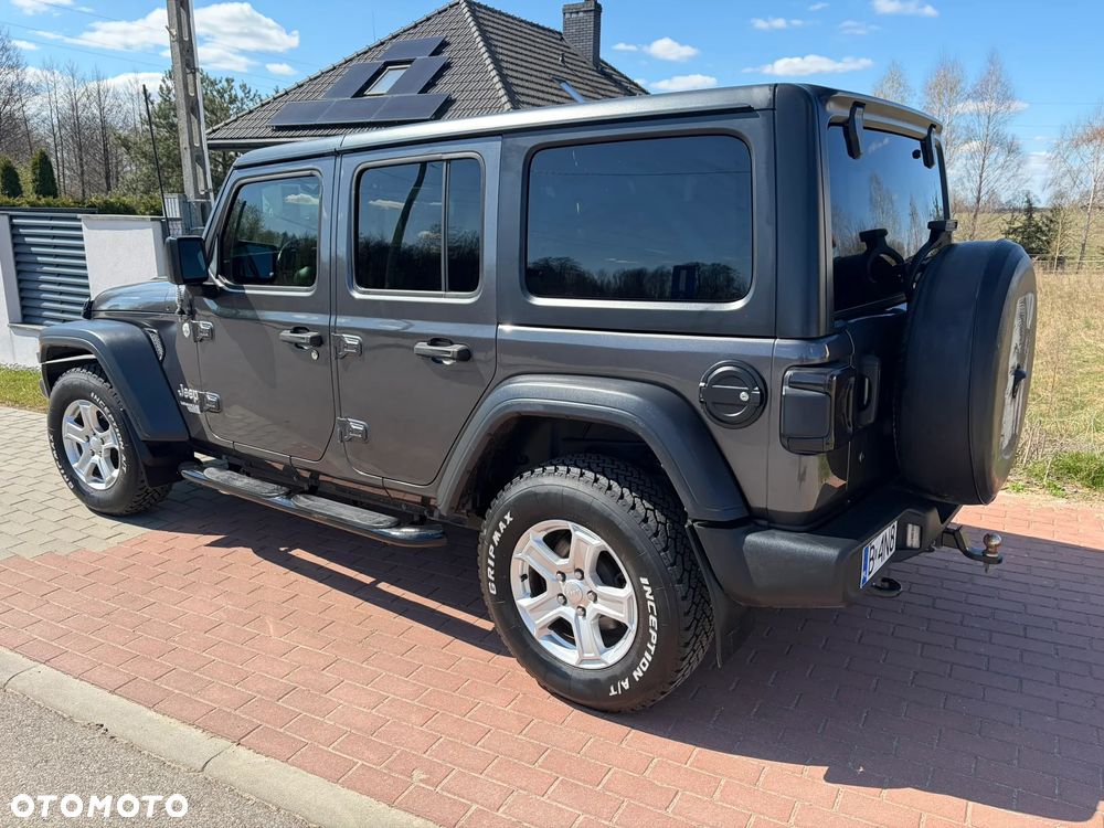 Jeep Wrangler - 7