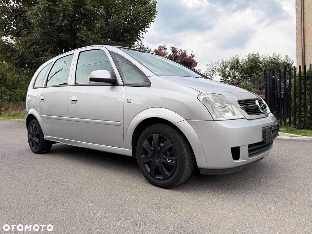 Opel Meriva 1.6 16V Essentia - 11
