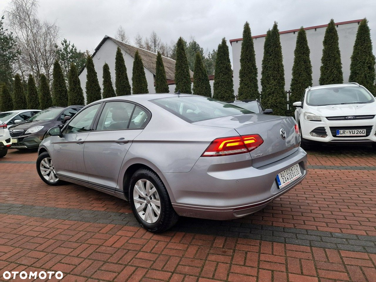 Volkswagen Passat - 7