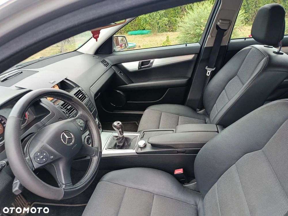 Mercedes-Benz Klasa C 200 CDI Avantgarde - 15