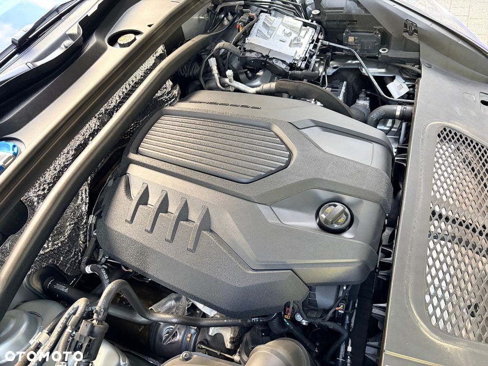 Porsche Macan T - 36