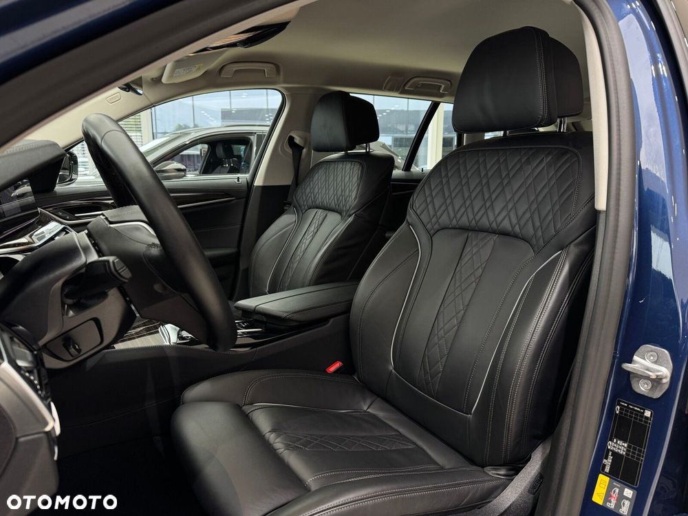 BMW Seria 5 530e Luxury Line - 10