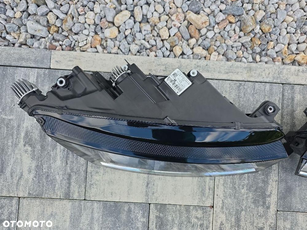 SKODA OCTAVIA 4 IV Lampy Kompletne Full Led Matrix 5E4941015B 5E4941016B - 9