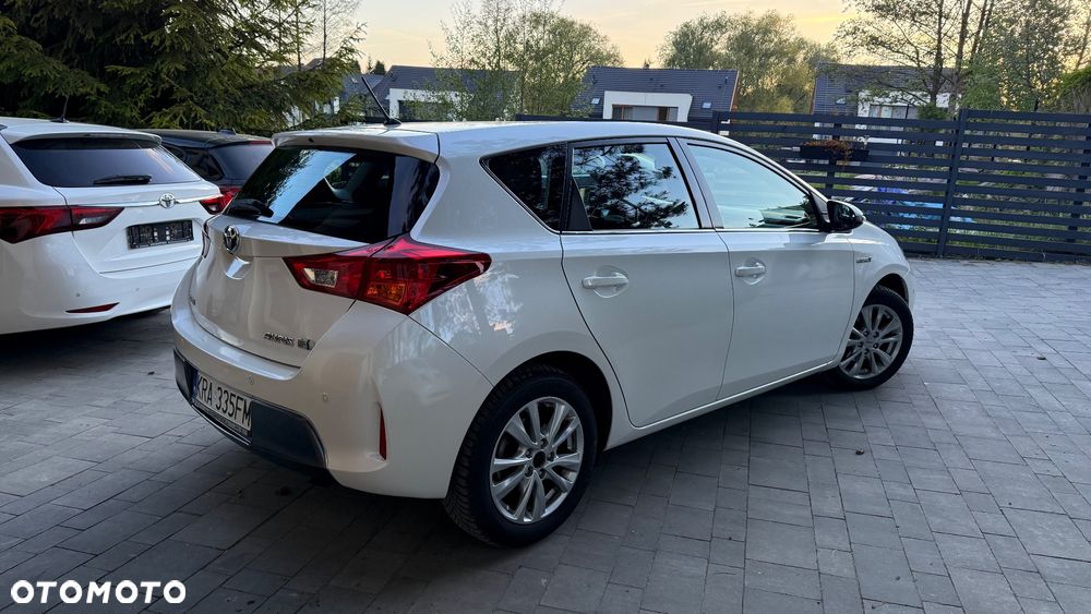 Toyota Auris 1.8 HSD Prestige - 4