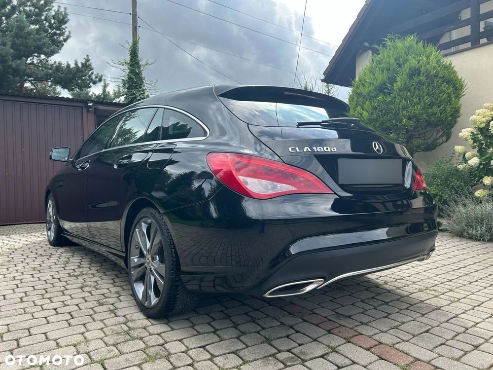 Mercedes-Benz CLA 180 d 7G-DCT - 2