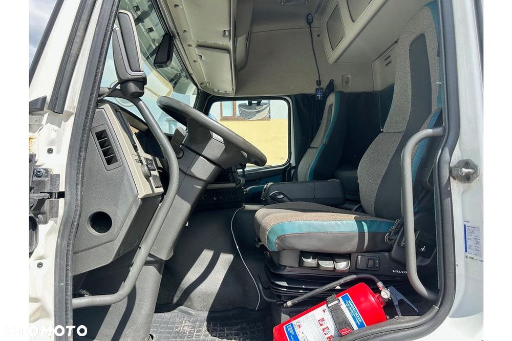 Volvo FM330 4X2 EURO6 + VEB - 12