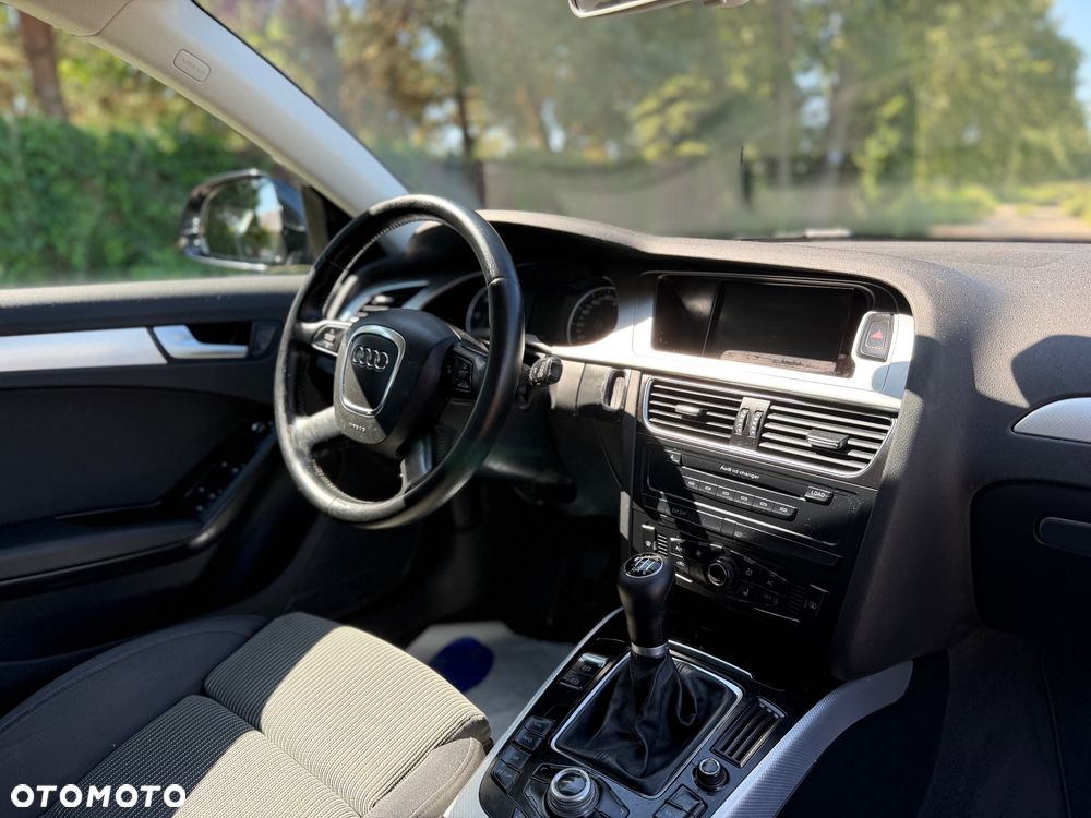 Audi A4 Avant 2.0 TDI DPF Ambition - 38