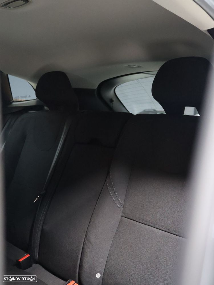 Volvo V40 1.6 D2 Momentum - 9