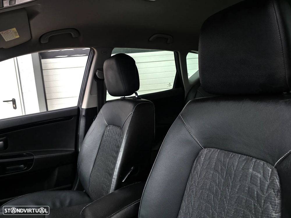 Kia Ceed SW 1.6 CRDi EX ISG - 49