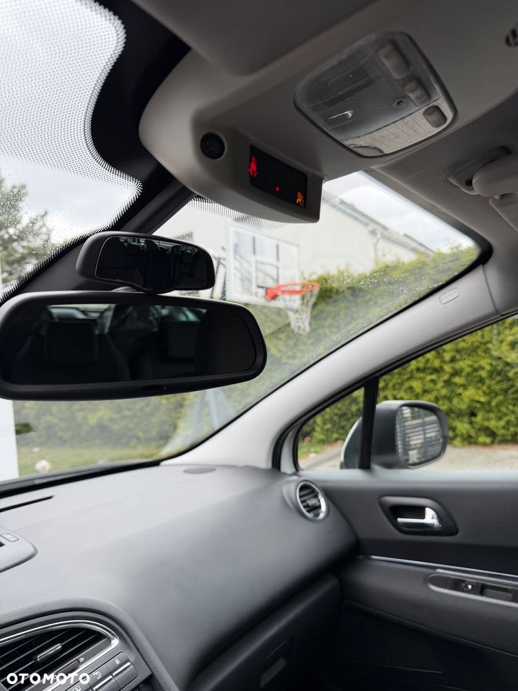 Peugeot 5008 2.0 HDi Allure 7os - 14