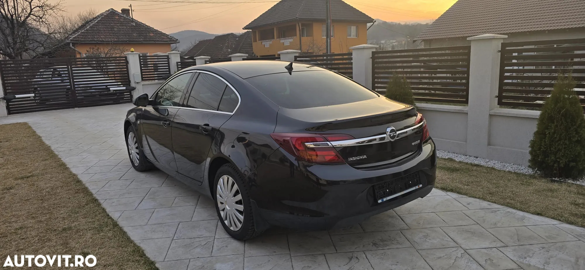 Opel Insignia 1.6 ECOTEC DI Turbo ecoFLEX Start/Stop Innovation - 3