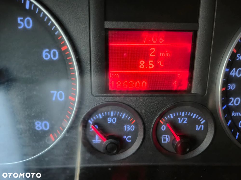 Volkswagen Golf 1.4 Comfortline - 24