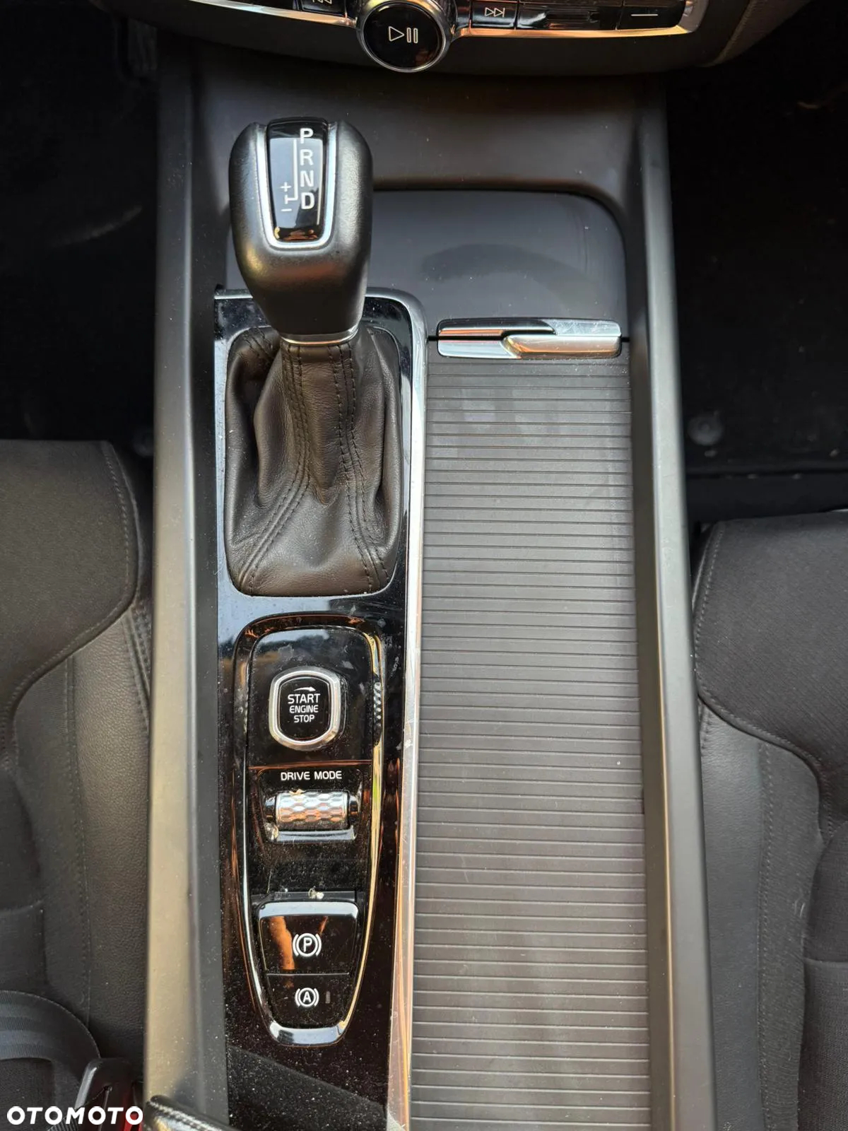 Volvo XC 60 T4 Momentum - 18