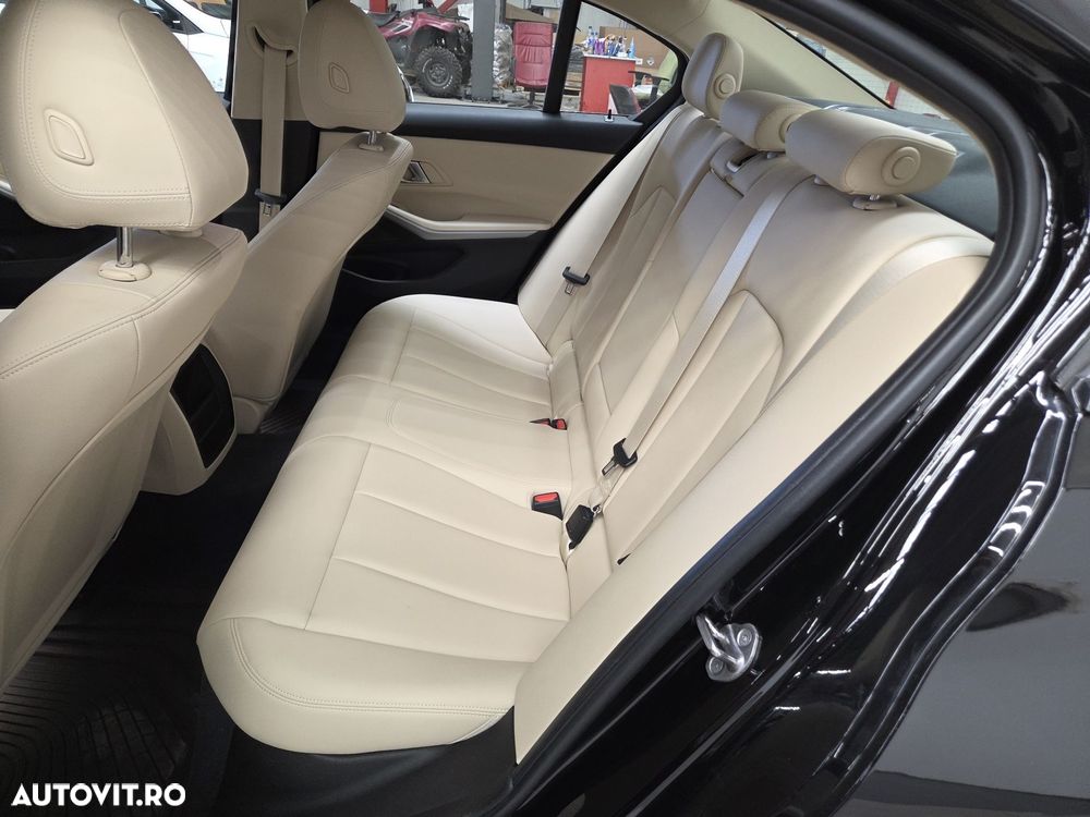 BMW Seria 3 320d xDrive AT MHEV - 4