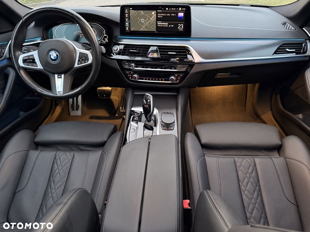 BMW Seria 5 530e xDrive M Sport sport - 27