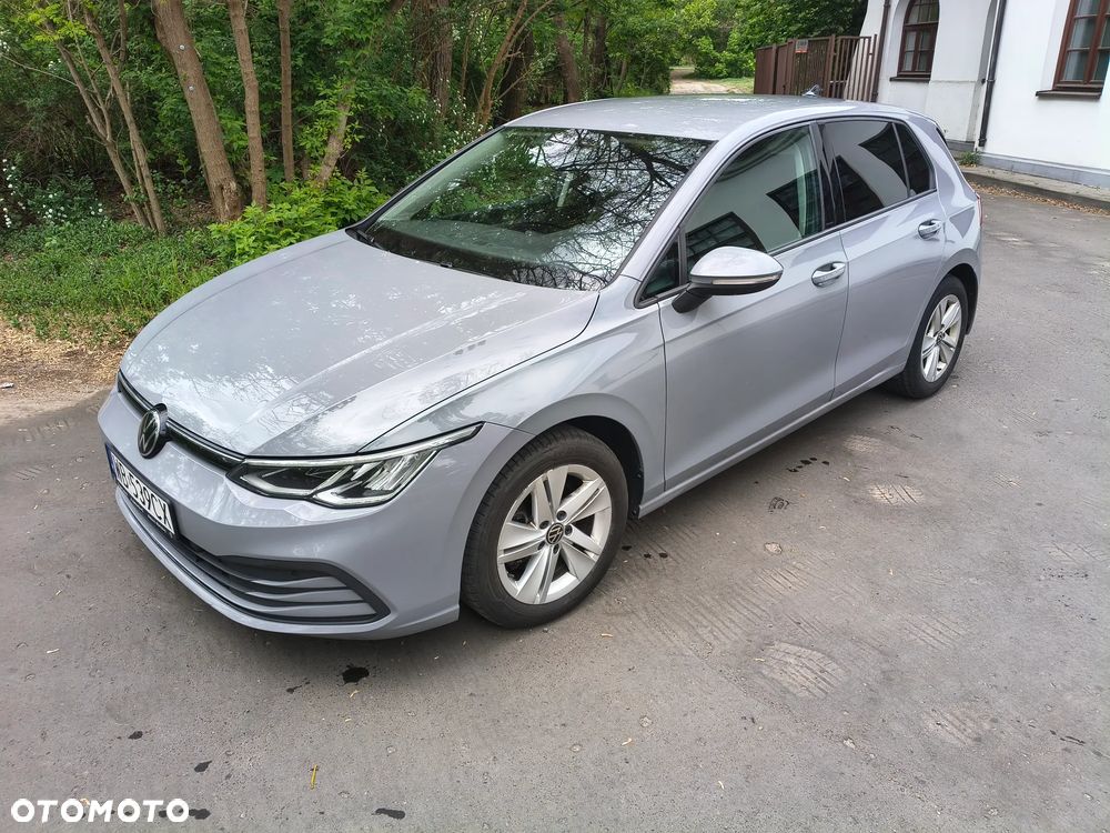 Volkswagen Golf - 8