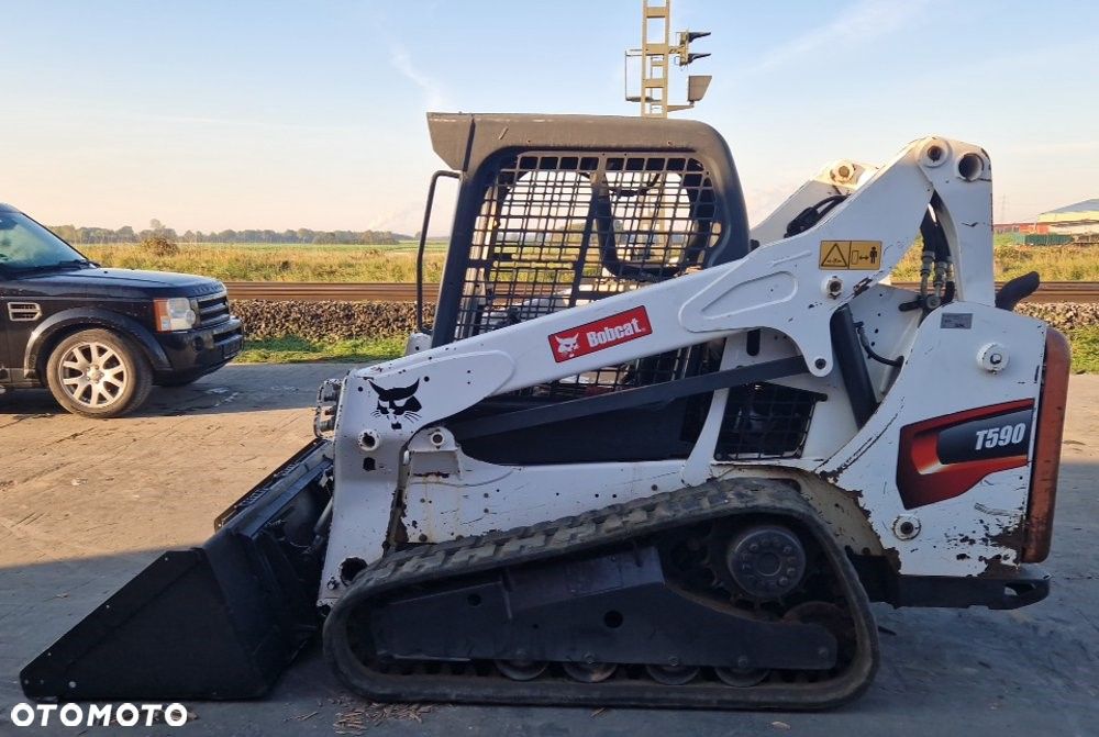 Bobcat T590 - 2
