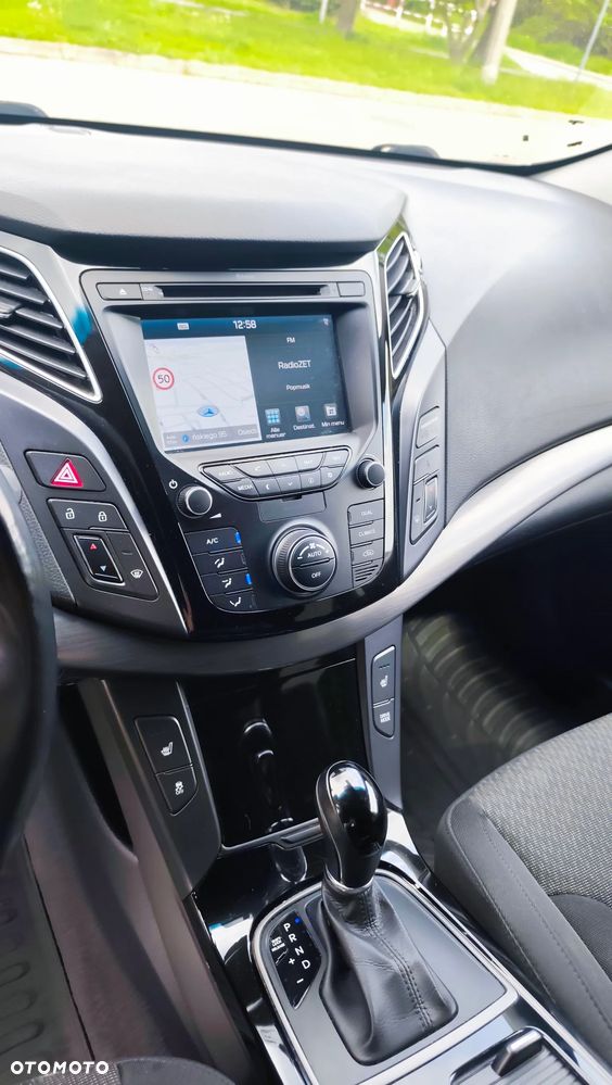 Hyundai i40 Kombi 1.7 CRDi DCT Premium - 12