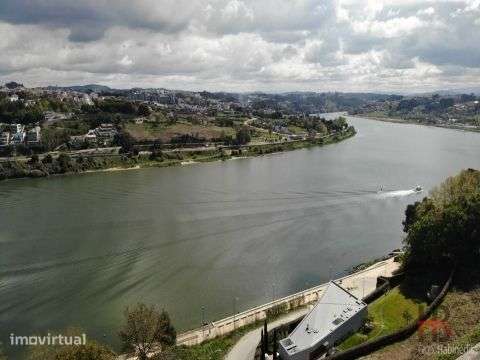 Lote de Terreno  Venda em Oliveira do Douro,Vila Nova de Gaia - Grande imagem: 2/10