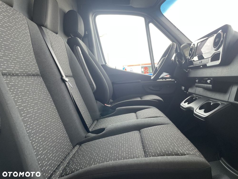Mercedes-Benz Sprinter Sprinter 319 CDI - 16