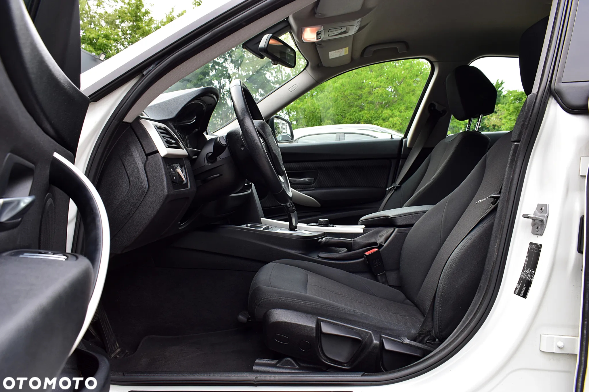 BMW 3GT 318d Business Edition - 5